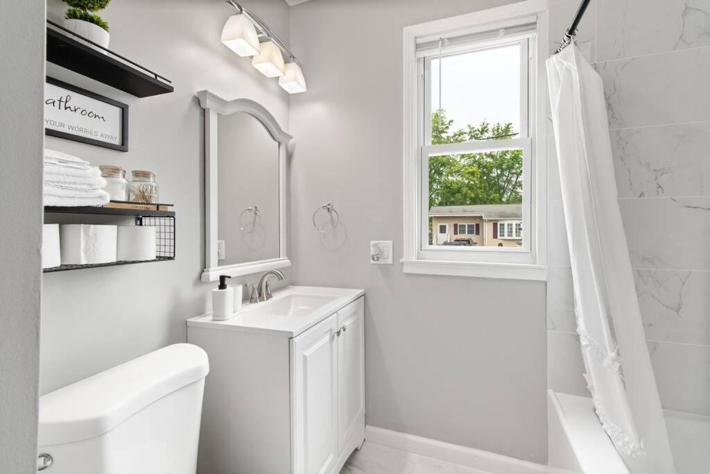 Stylish, Relaxing & Comfy 3 Bdr Home Бристоль Экстерьер фото